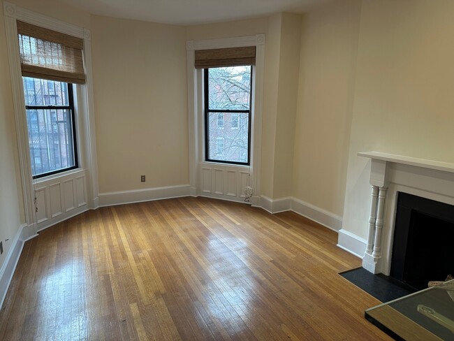 Photo - 298 Commonwealth Ave Condo Unit 302