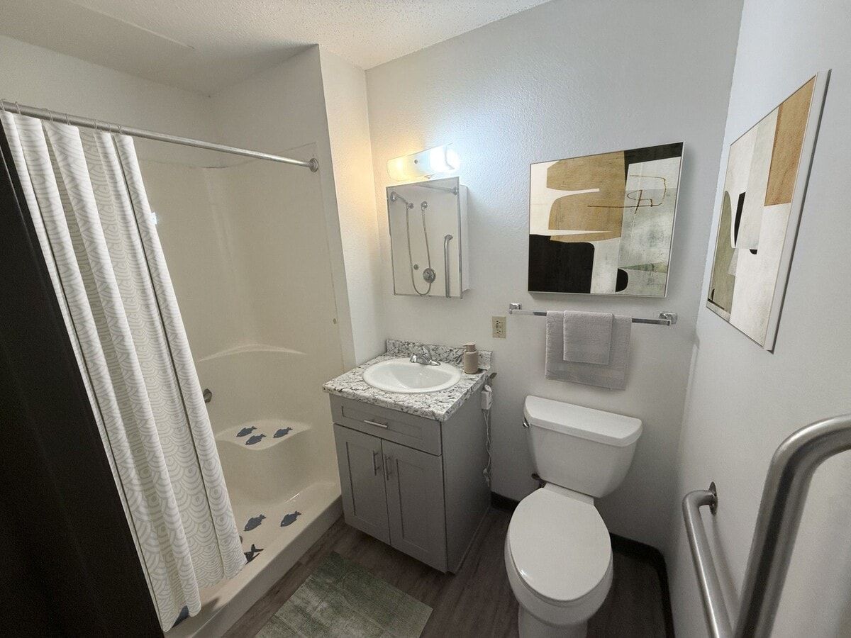 Photo - Regency Apartments