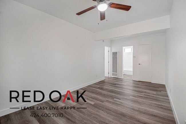 Photo - 4037 McLaughlin Ave Unit 8