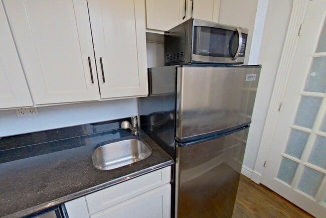 Photo - 410 E 13th St Unit 6E