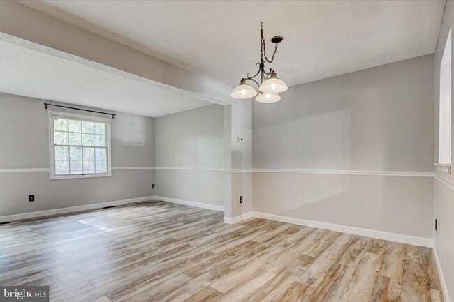 Photo - 7014 Chestnut Brook Ct