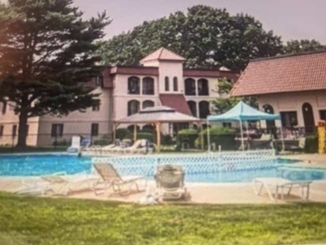 Photo - 24 Madrid Sq Unit 4