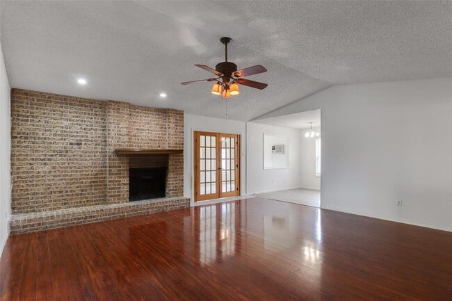 Photo - 10401 Wagon Gap Dr