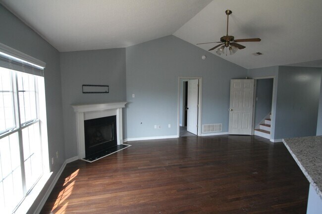 Photo - 5707 Antler Trail