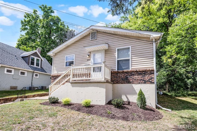 Photo - 905 Cornell Ave