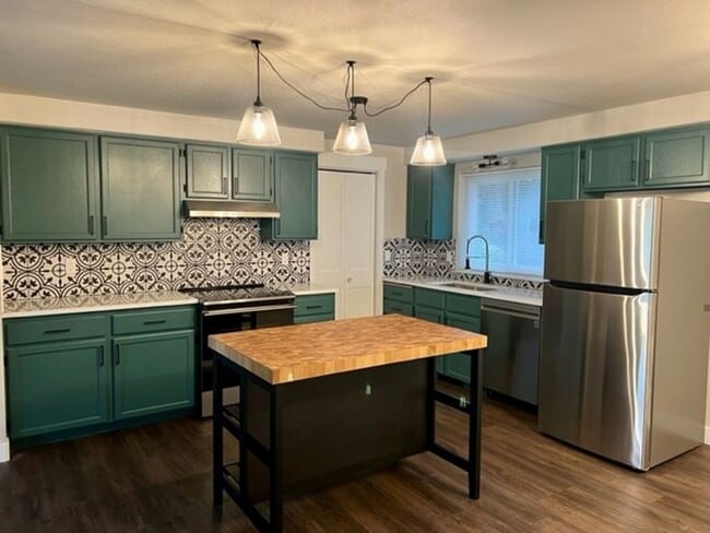 Photo - 131 75th St SW