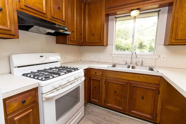 Photo - 7205 Sterling Rd