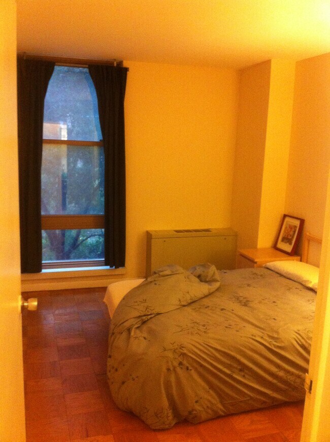 Bedroom - 1260 21st St NW Unit 702