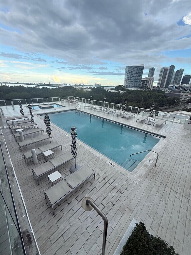 Photo - 4250 Biscayne Blvd Unit 817