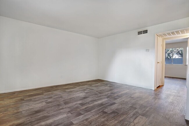 Windrose Villas Apartments