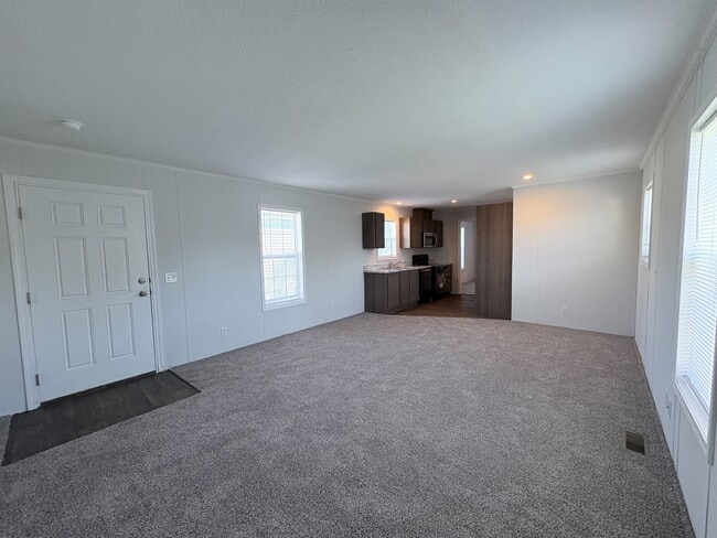 Photo - 10610 State Rte 762