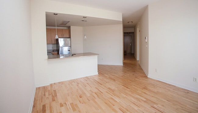 Photo - 242 E Water St Unit 119