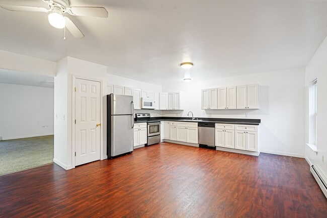 Building Photo - McKeon Park Apartments Unit 9