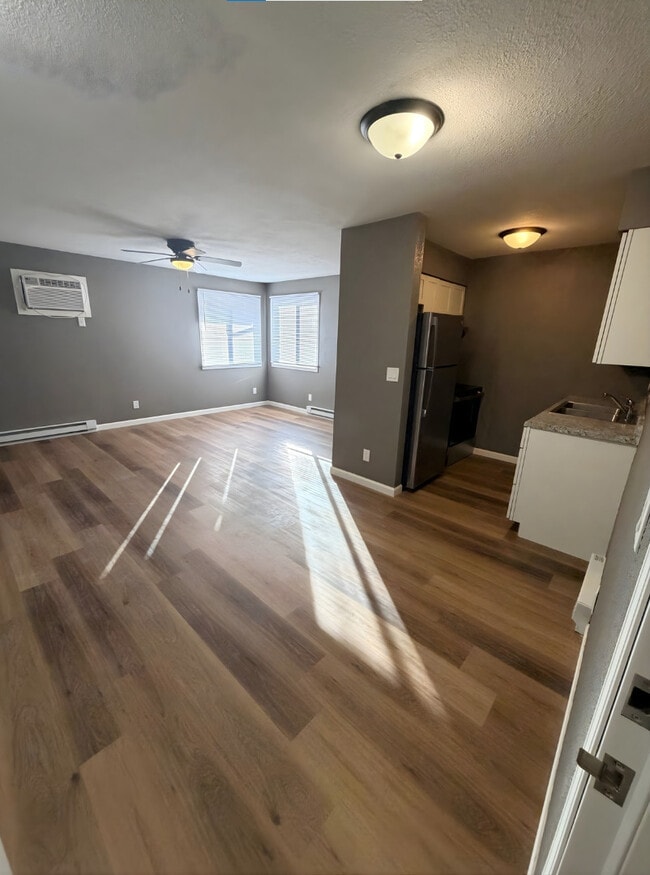 Photo - Maple Ave Apartments