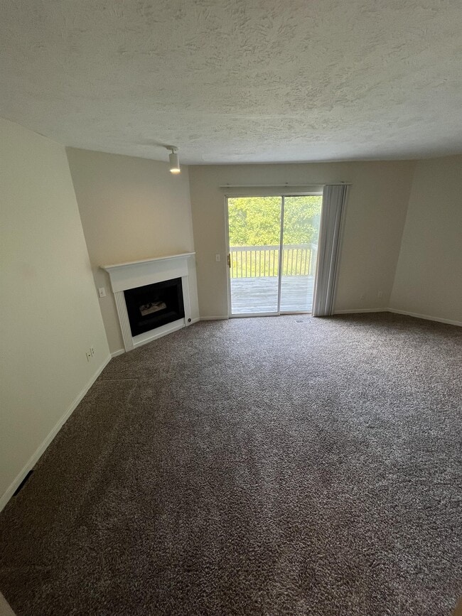 Photo - 7992 Green Meadow Ct