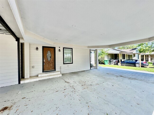 Photo - 4613 Dewberry St