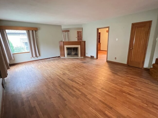 Photo - Located in the Historic District! 3+ beds,...