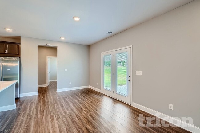 Photo - 173 Cattail Ln