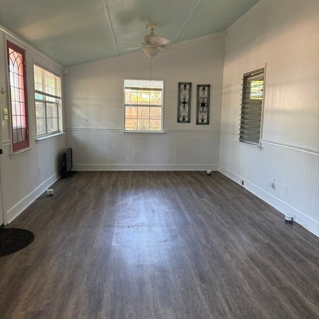 Photo - 1 Bedroom 1 Bath Cottage near Lake Ellen in Crawfordville