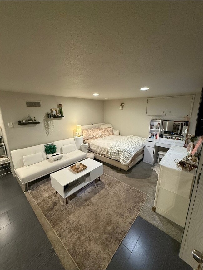 Photo - 868 S Pearl St Apartment Unit 3B
