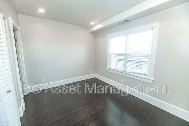 Photo - 639 Carolina St