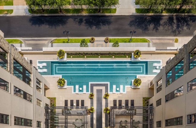 Novel Turtle Creek apartments — community photo