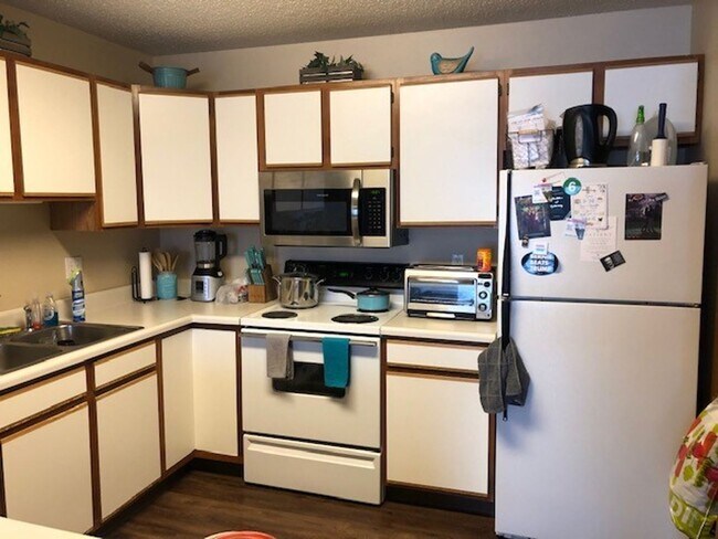 Photo - 2 Bedroom 1 Bath Condo on East side of Iow...