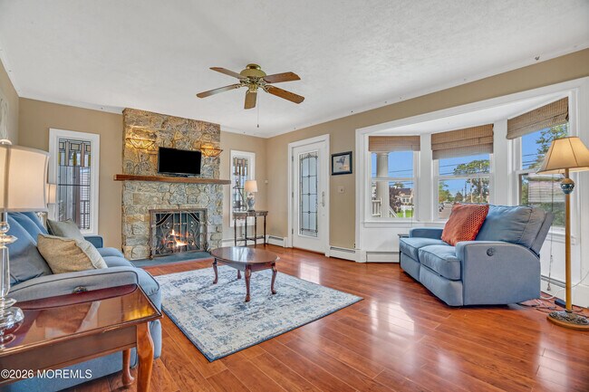 Photo - 1209 16th Ave