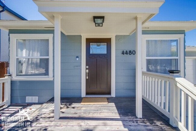 Photo - Beautifully Remodeled 4Bdm 2Ba Home with Detached Room/Gym Home in Talmadge Neighborhood.