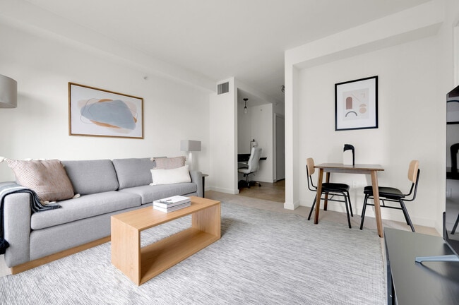 Photo - 10301 NE 10th St Unit FL6-ID973