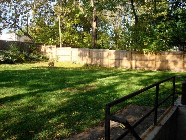 Photo - 616 Stirling Plz Unidad 2