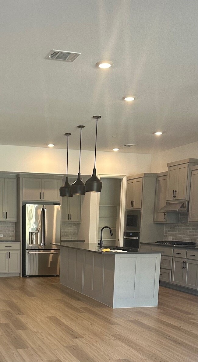 Photo - 1265 Doris May Dr