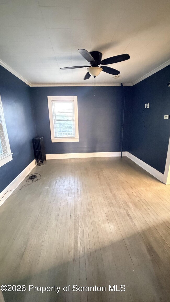 Photo - 641 E Elm St