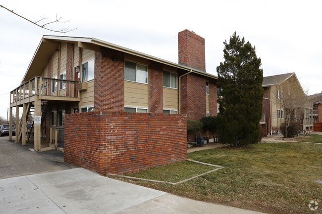 Photo - Cedar Crest Condominiums