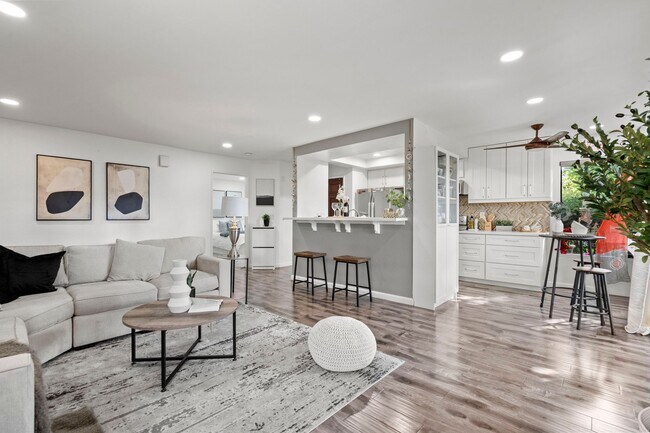 Photo - 874 Cherry Glen Cir Unit 111