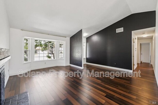 Photo - 309 Nancy Ln