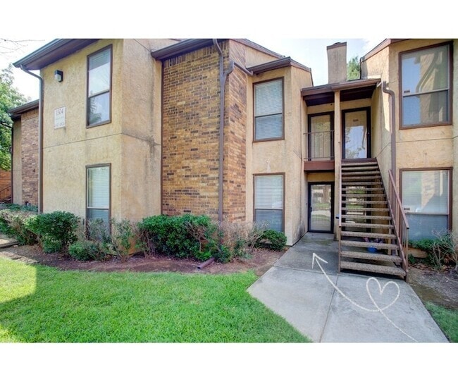 Building Photo - 1304 Harwell Dr Unit 4811 Rental