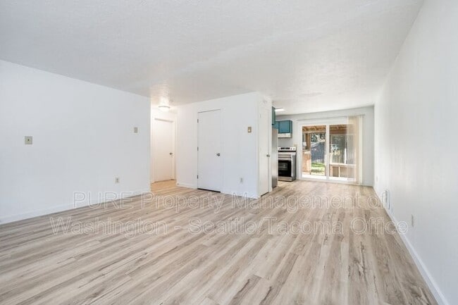 Photo - 6415 151st St NW