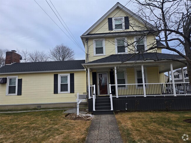 Building Photo - 209 Central Ave Rental