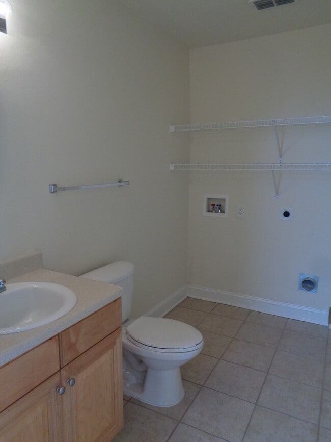 Photo - Great Location / Close to Hwy 85 & I-10