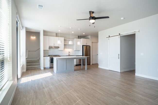 Photo - Avenir Apartments