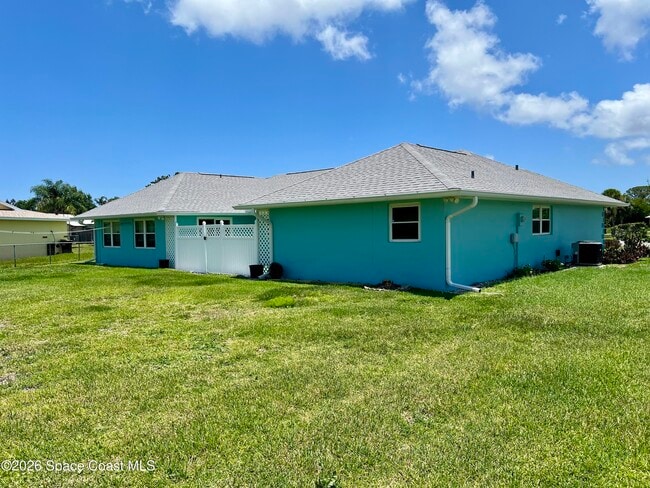 Photo - 1497 Krin Ct NE