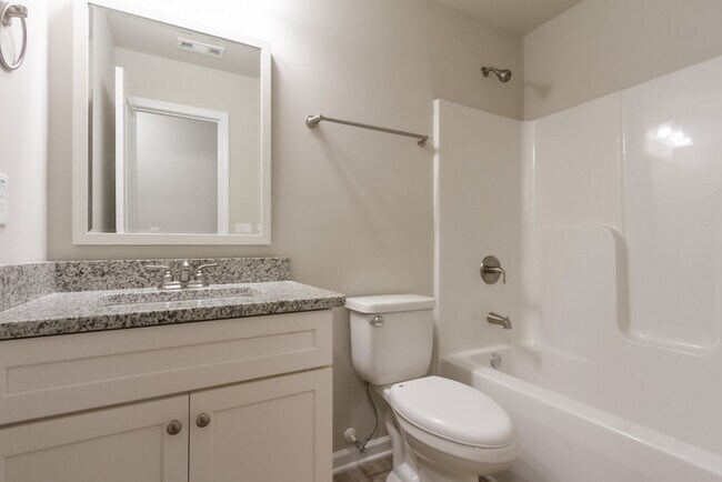 Photo - 474 Kirkland Dr