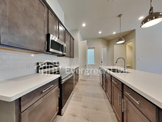 Photo - 5718 Paul Quinn St