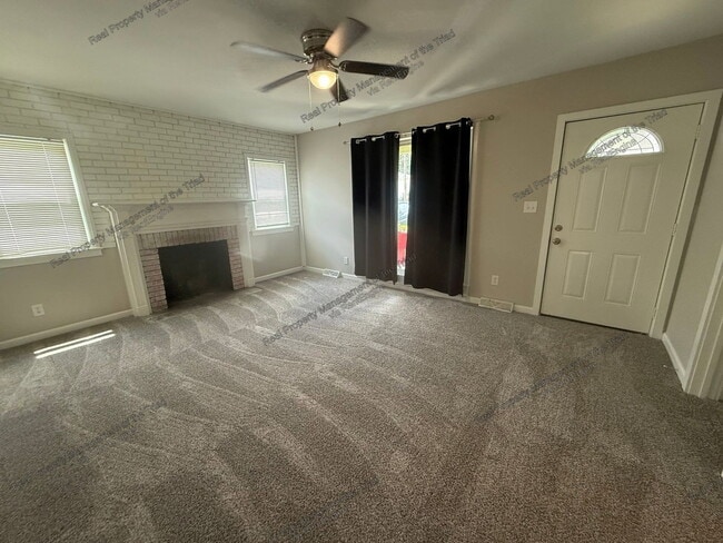 Photo - 507 Lowdermilk St