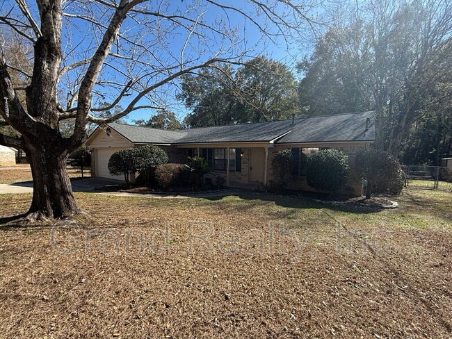 Photo - 3965 Deerwood Cir