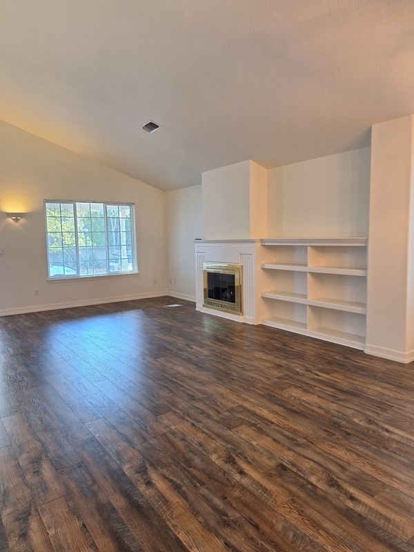 Photo - 3535 Village Dr