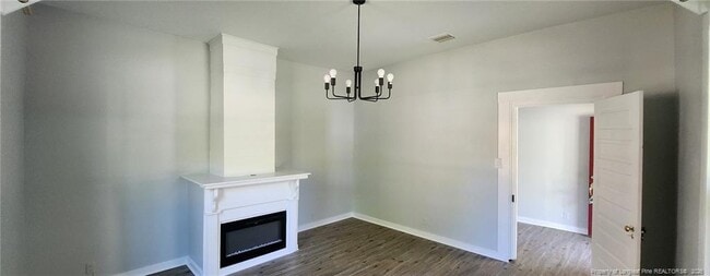 Photo - 233 W Barbee St