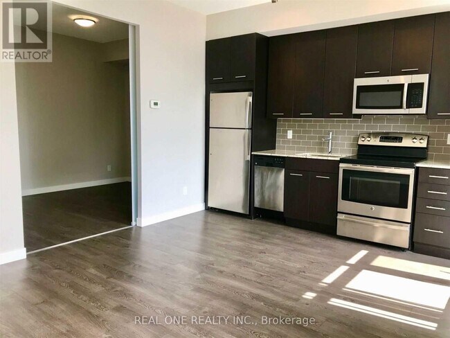 Photo - 2055 Danforth Ave Unit 312
