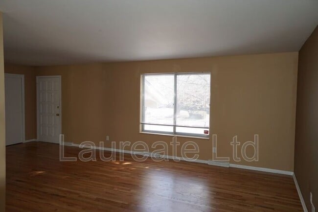 Photo - 1853 S Oakland St